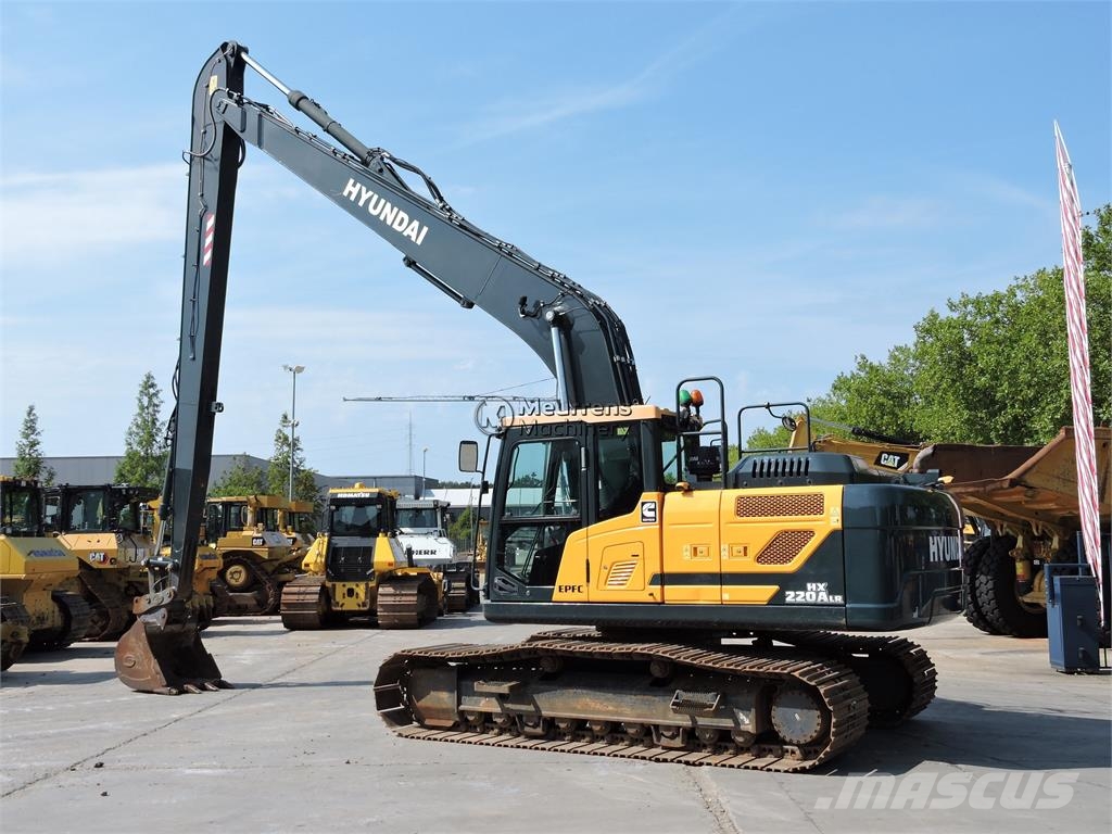 Hyundai HX220 LC Longreach CE حفارات زحافة