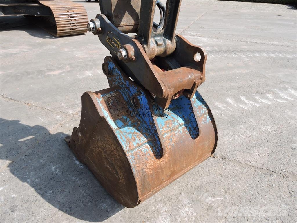 Hyundai HX220 LC Longreach CE حفارات زحافة