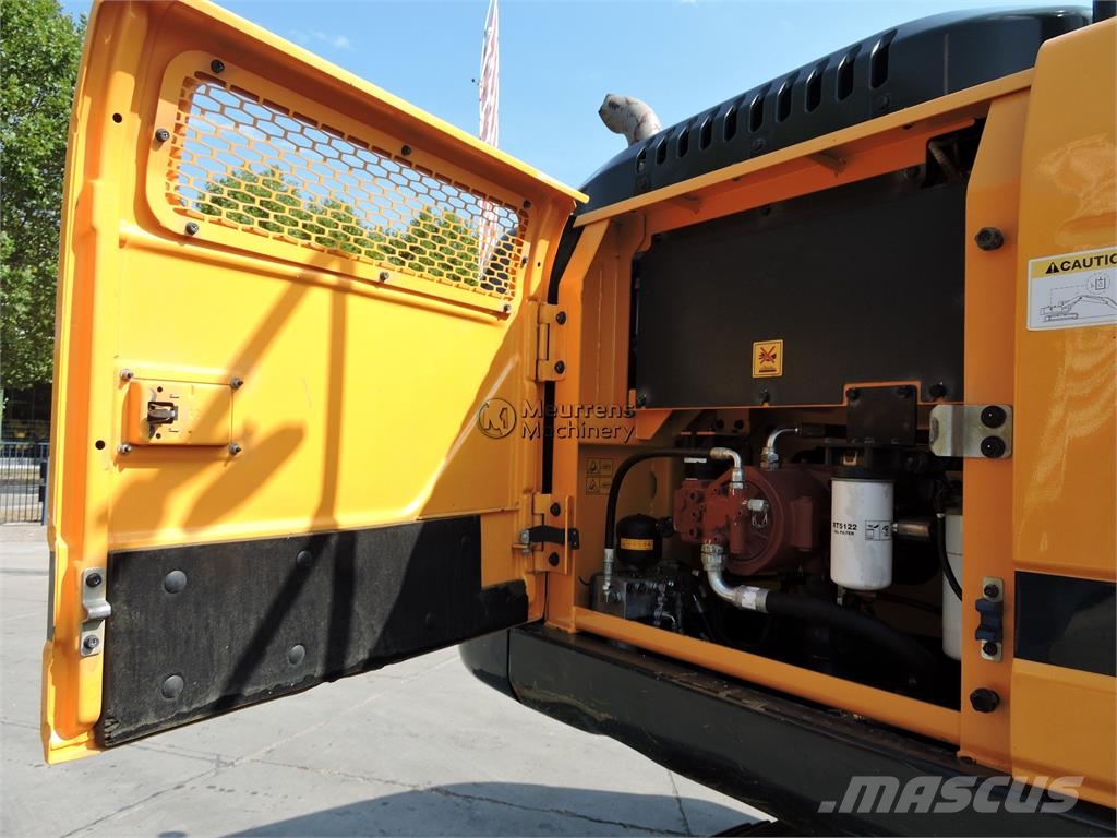 Hyundai HX220 LC Longreach CE حفارات زحافة