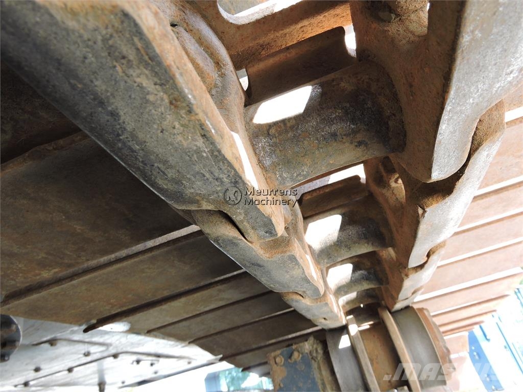 Hyundai HX220 LC Longreach CE حفارات زحافة