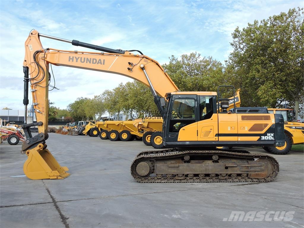Hyundai HX300 Raupenbagger