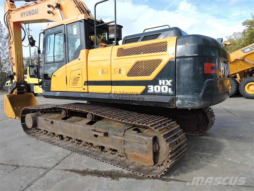 Hyundai HX300 Raupenbagger
