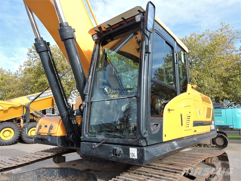 Hyundai HX300 Raupenbagger