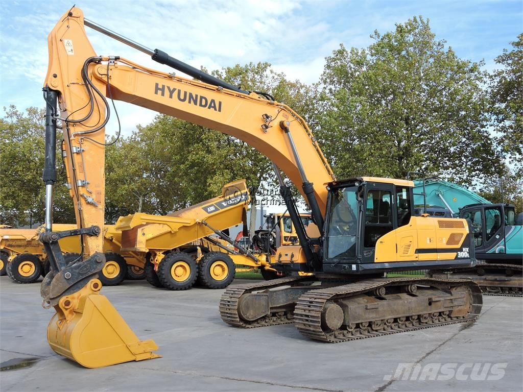 Hyundai HX300 Raupenbagger