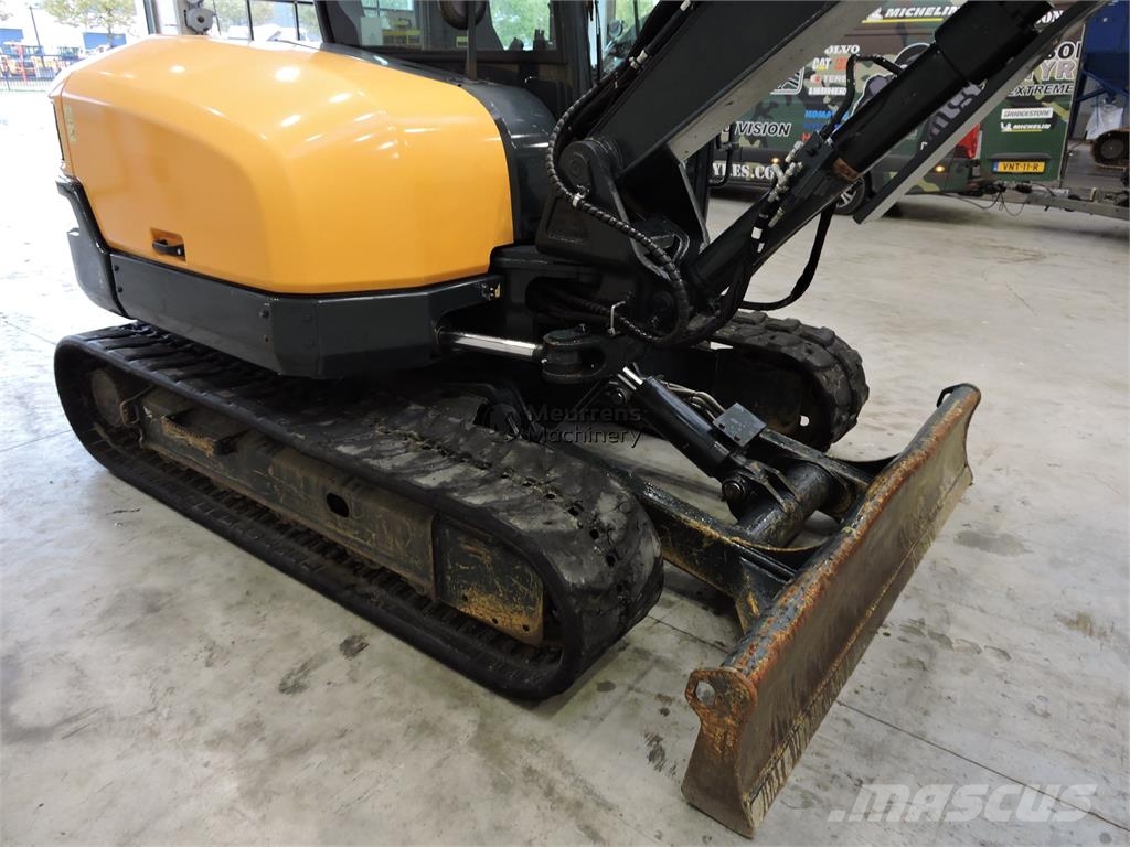 Hyundai HX85A معدات البناء - غير ذلك