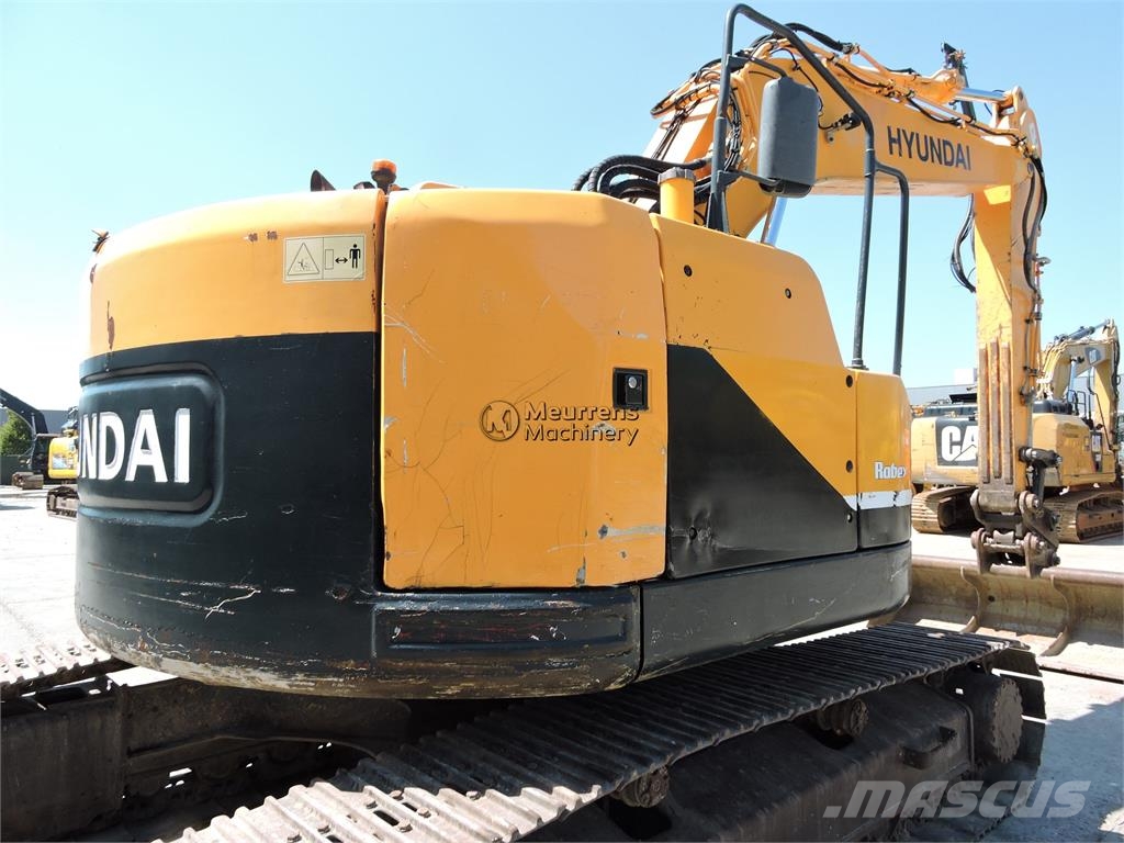 Hyundai R235LCR حفارات زحافة