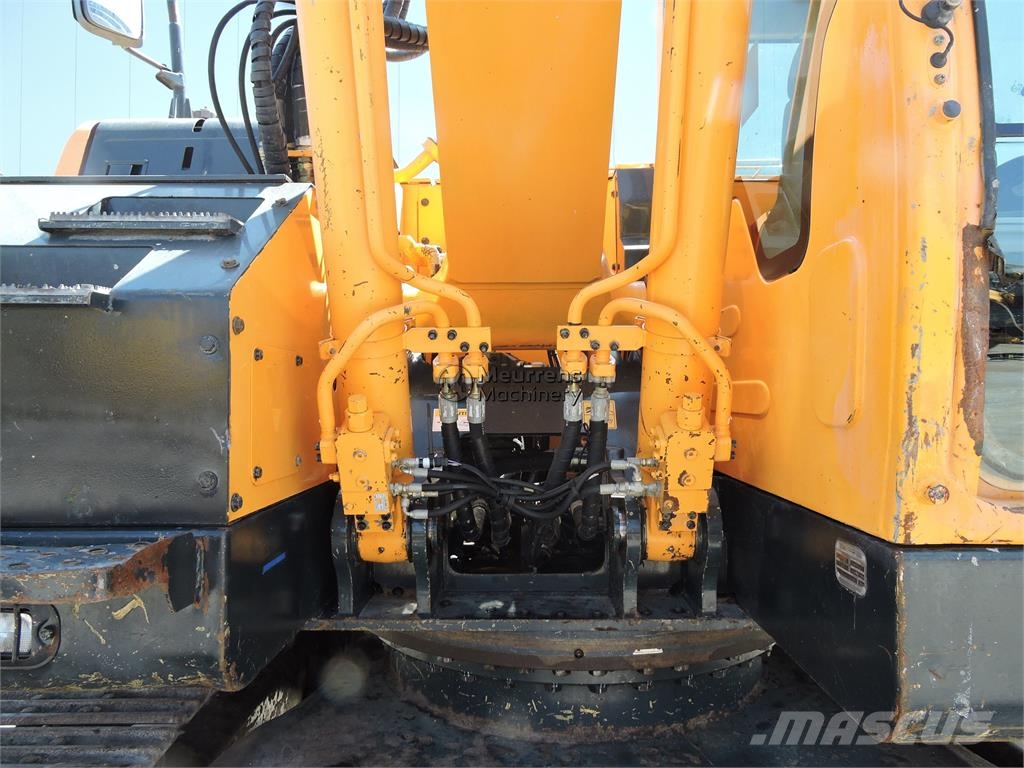 Hyundai R235LCR حفارات زحافة