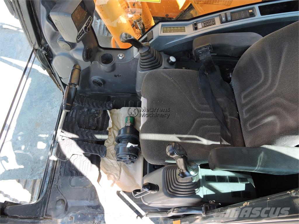 Hyundai R235LCR حفارات زحافة