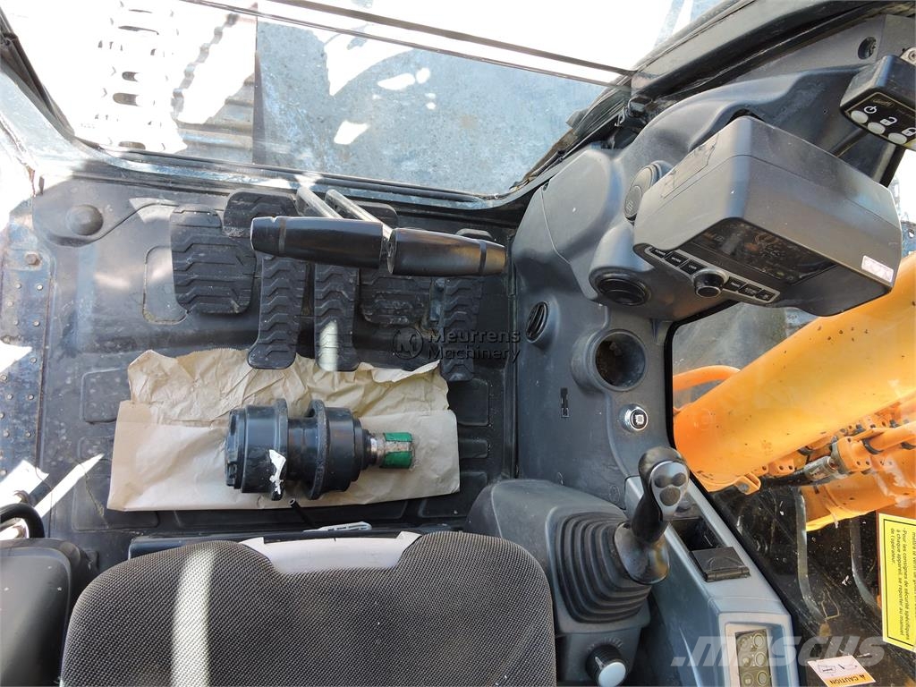 Hyundai R235LCR حفارات زحافة