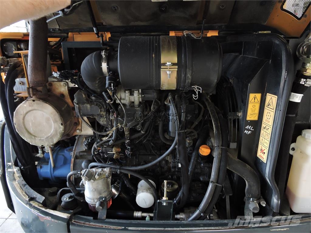 Hyundai R60 Automatic Greasing Statyba - Kita