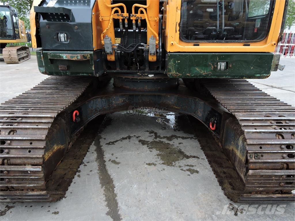 Hyundai Robex 145LCR Гусеничні екскаватори