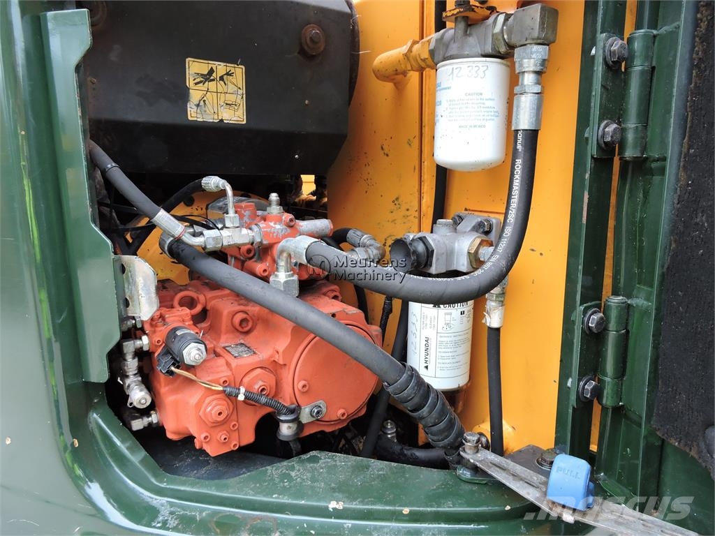 Hyundai Robex 145LCR Гусеничні екскаватори