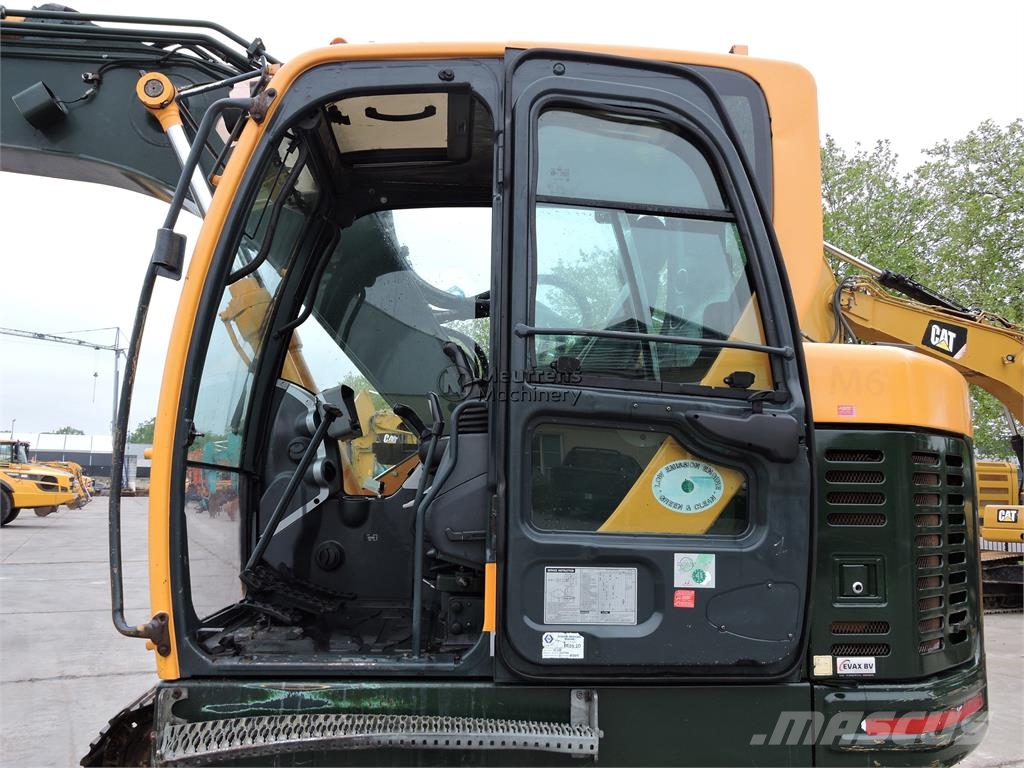Hyundai Robex 145LCR Гусеничні екскаватори