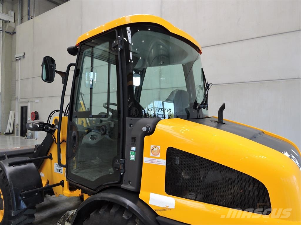 JCB 406 + Fork لوادر بعجل