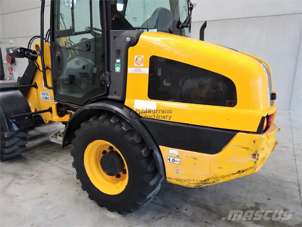 JCB 406 + Fork لوادر بعجل