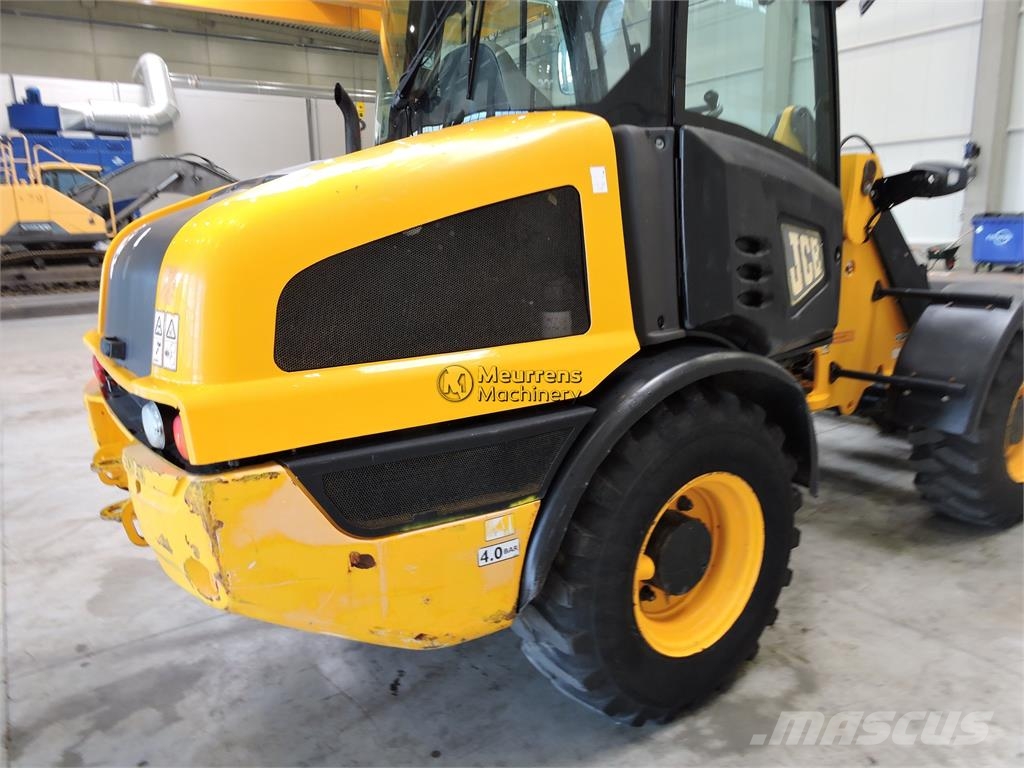 JCB 406 + Fork لوادر بعجل