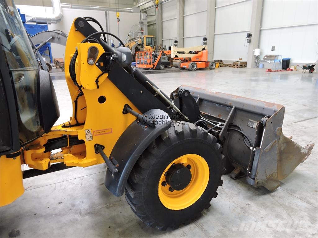 JCB 406 + Fork لوادر بعجل