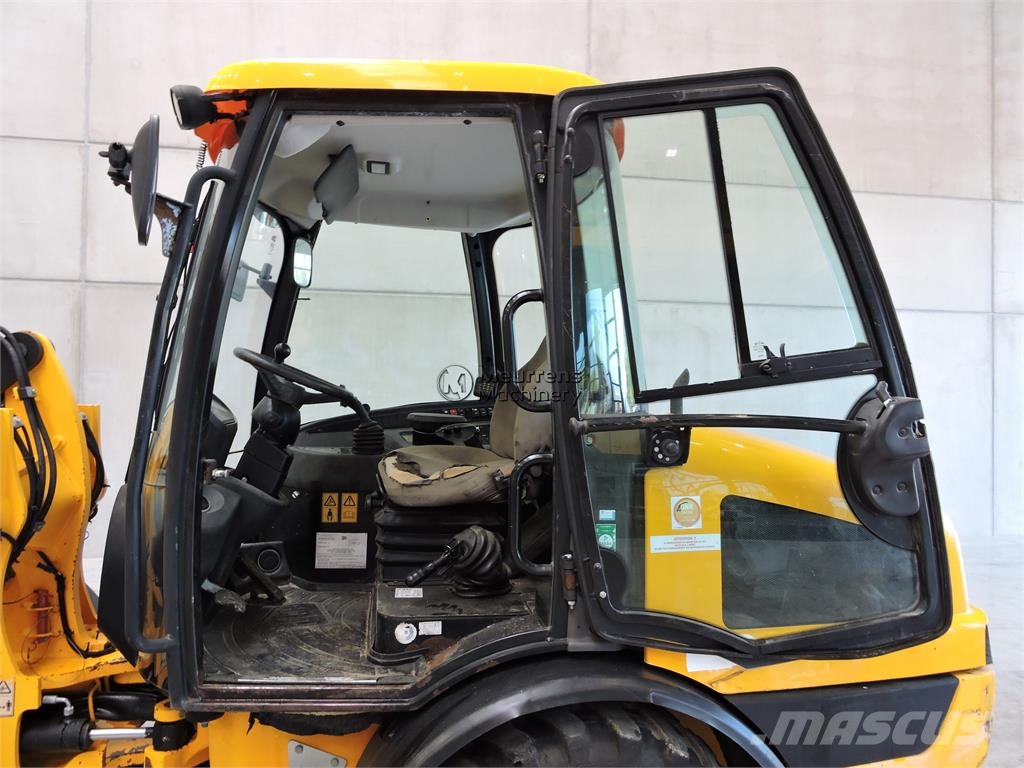 JCB 406 + Fork لوادر بعجل