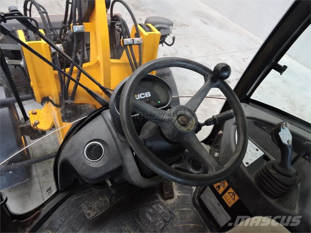JCB 406 + Fork لوادر بعجل