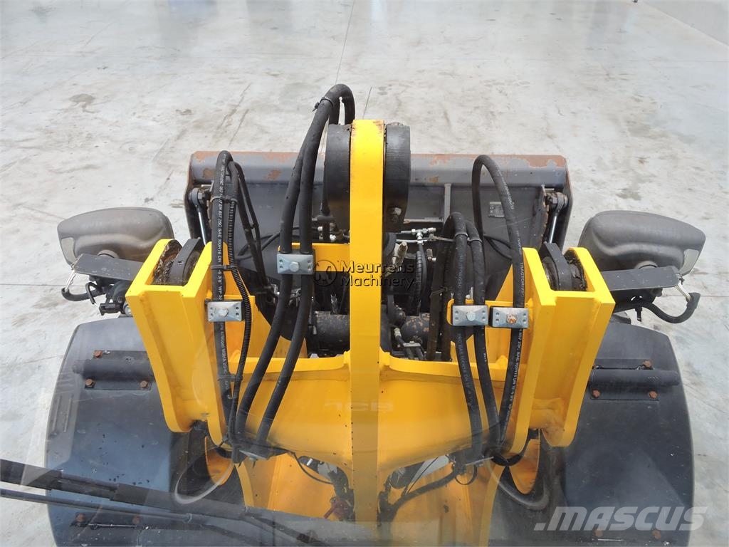 JCB 406 + Fork لوادر بعجل