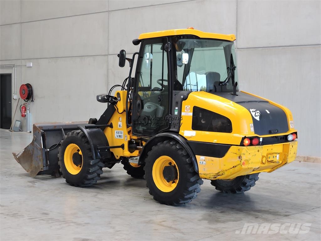 JCB 406 + Fork لوادر بعجل