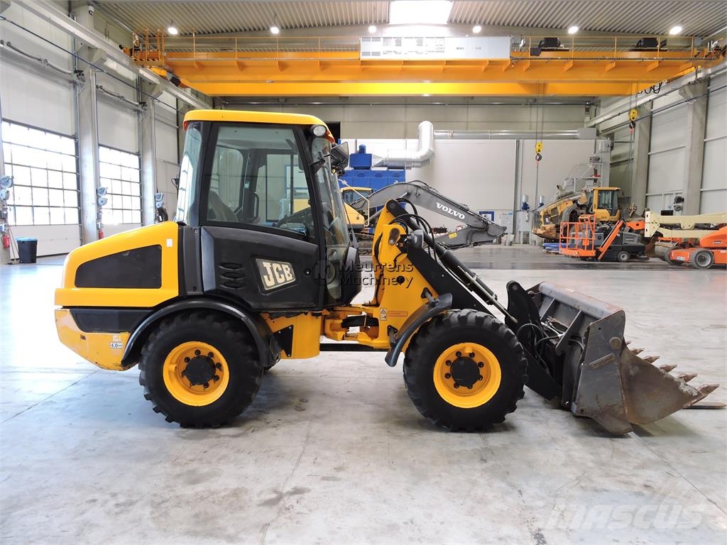 JCB 406 + Fork لوادر بعجل