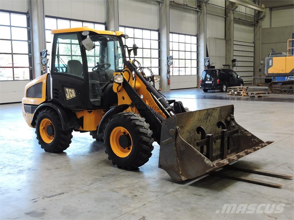 JCB 406 + Fork لوادر بعجل