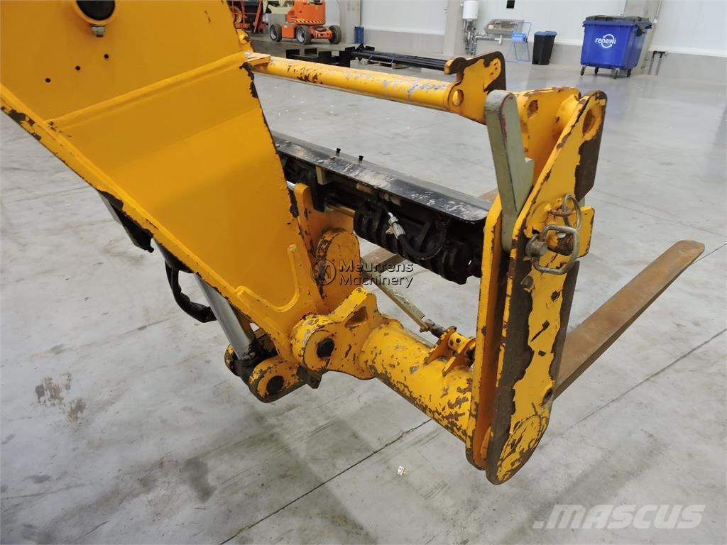 JCB 540-180 Teleskopické manipulátory