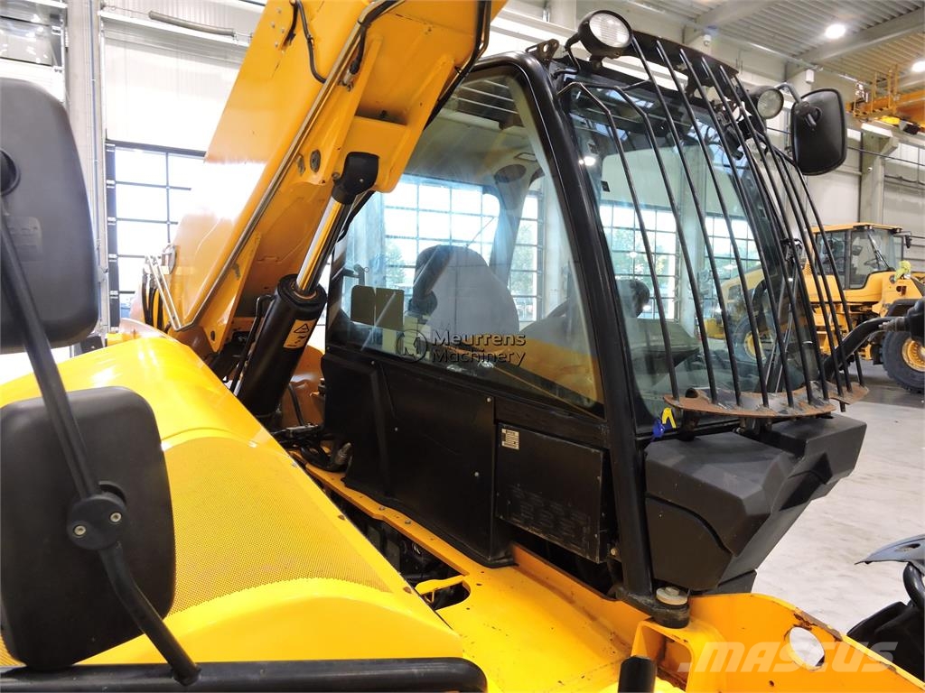 JCB 540-180 Teleskopické manipulátory