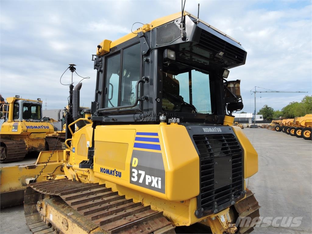 Komatsu D37 PXI + GPS 도저