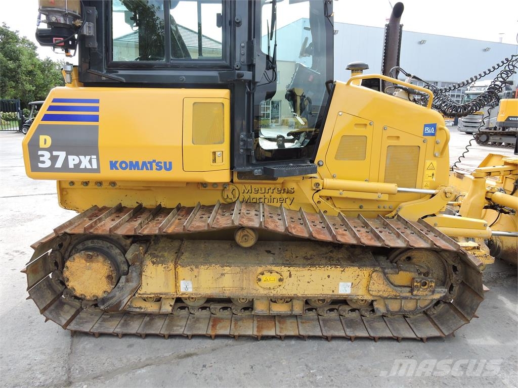 Komatsu D37 PXI + GPS 도저