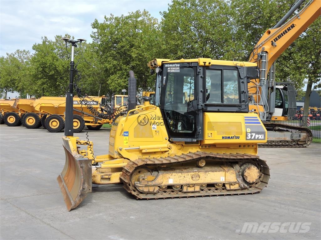 Komatsu D37 PXI + GPS 도저