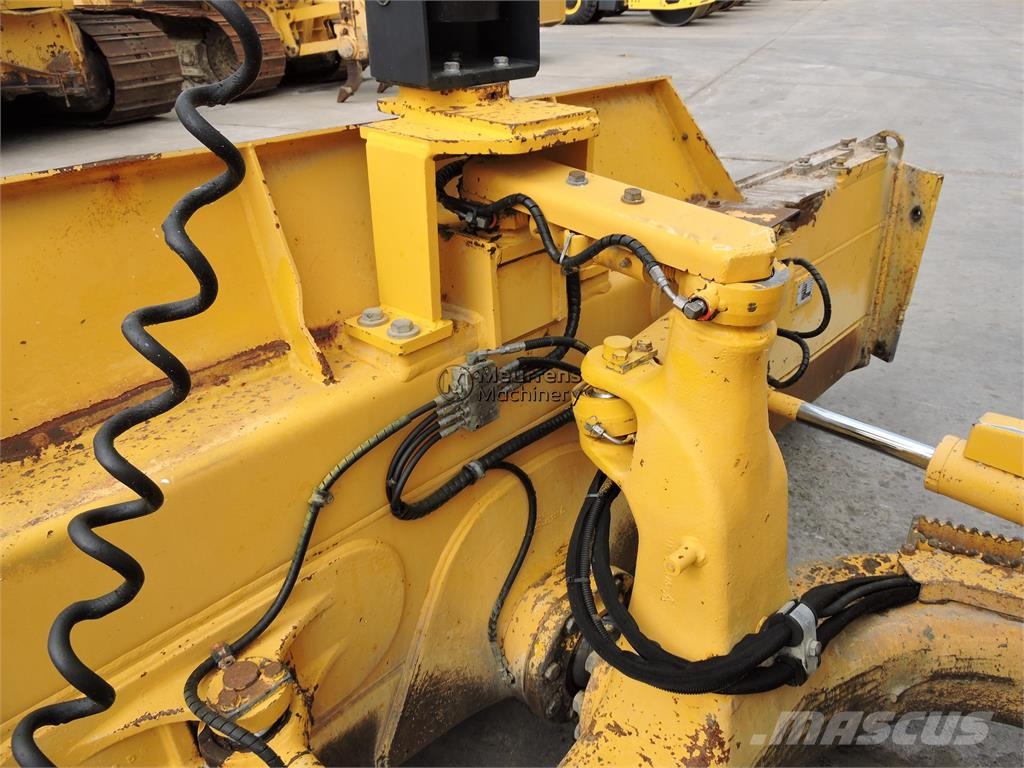 Komatsu D37 PXI + GPS 도저