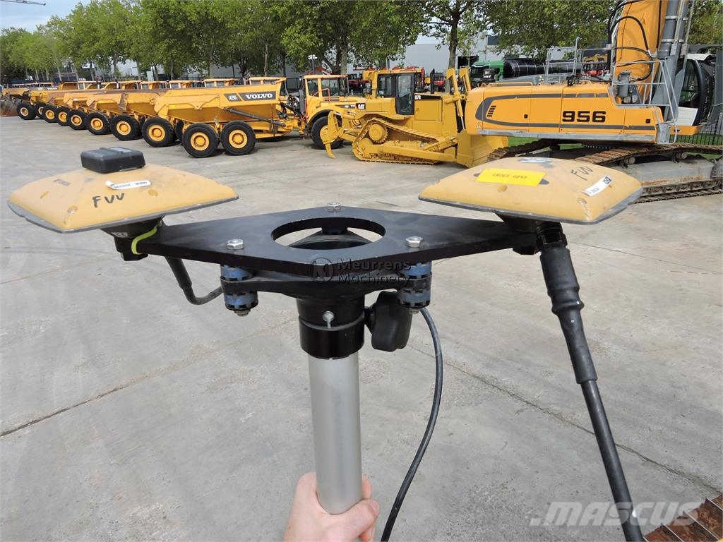 Komatsu D37 PXI + GPS 도저