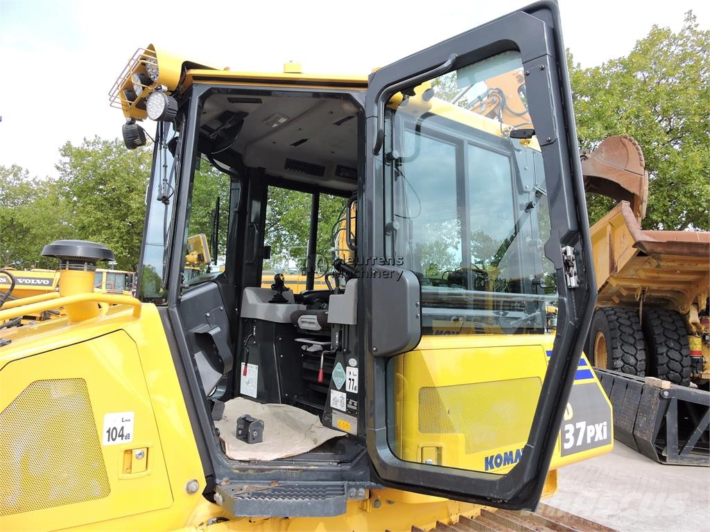 Komatsu D37 PXI + GPS 도저
