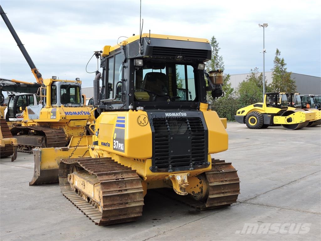 Komatsu D37 PXI + GPS 도저
