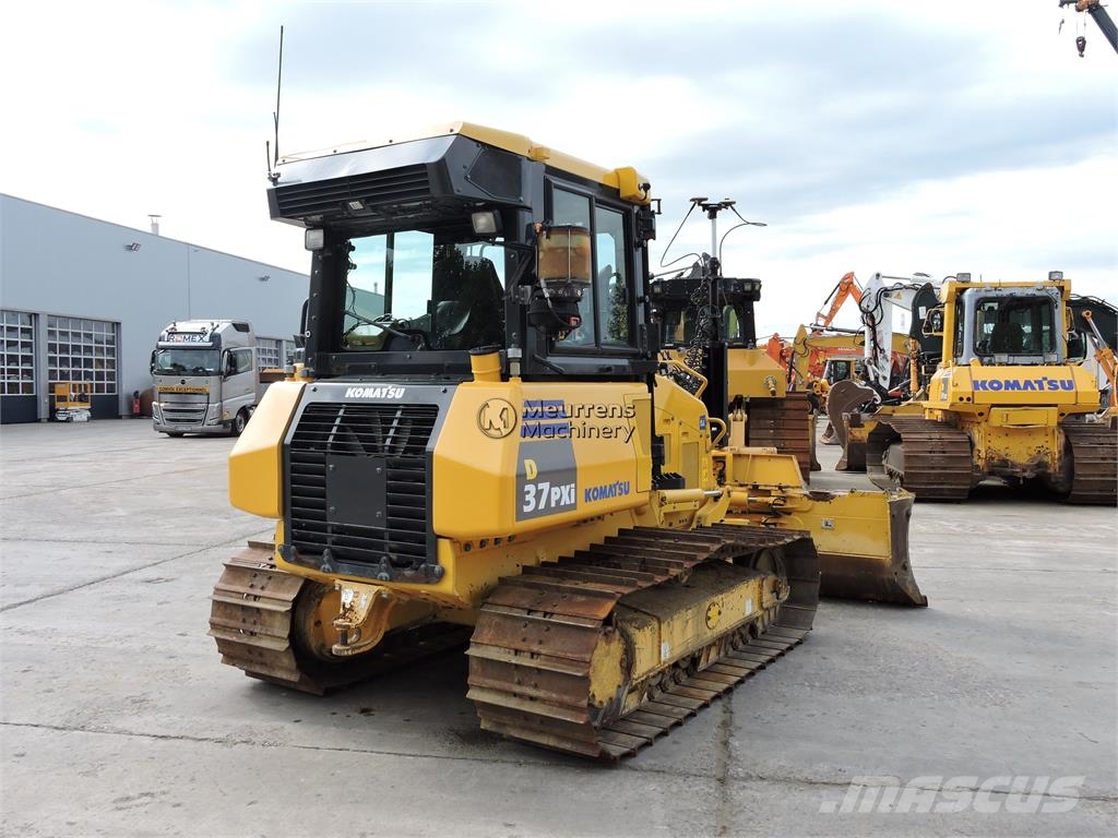 Komatsu D37 PXI + GPS 도저