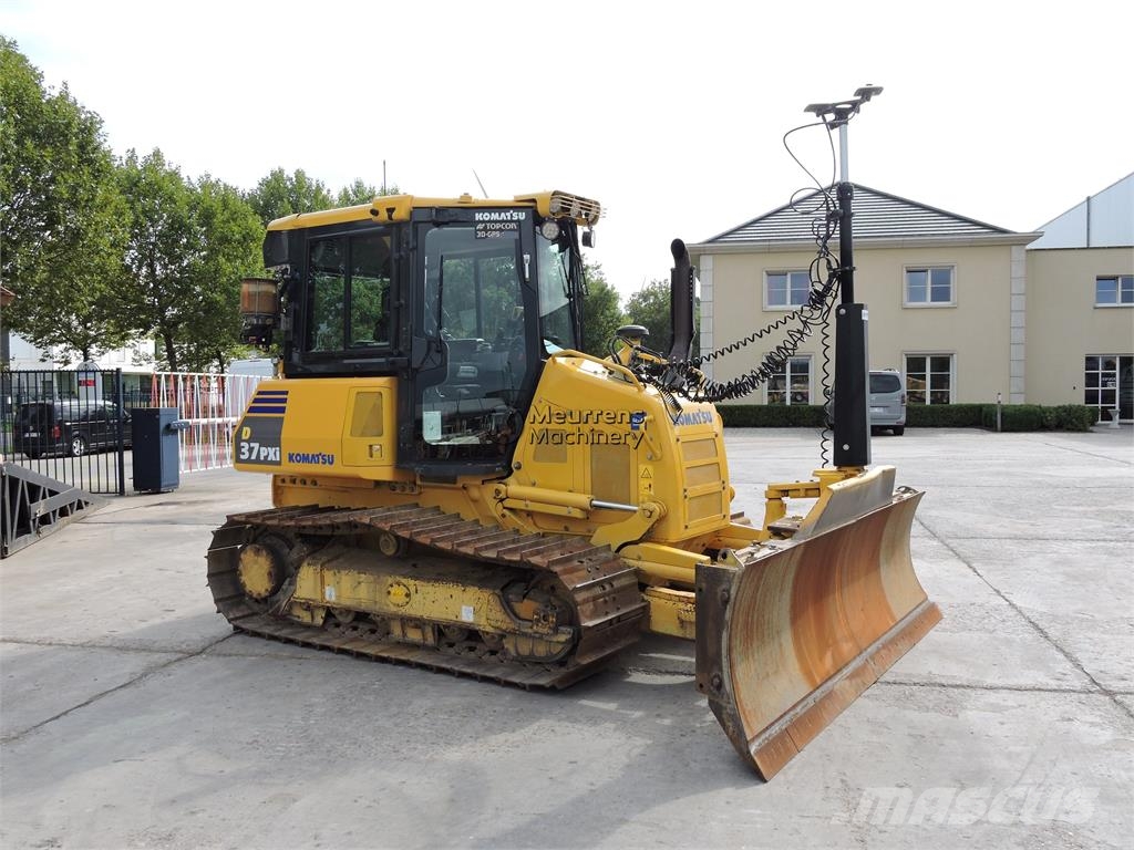 Komatsu D37 PXI + GPS 도저