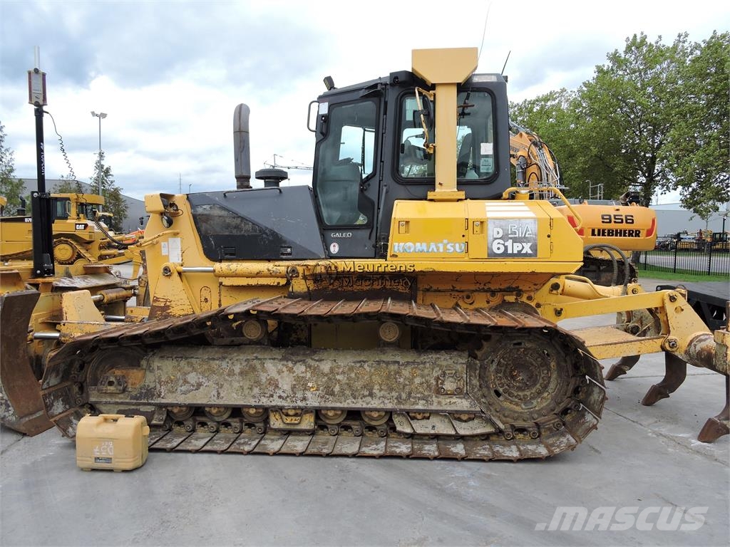 Komatsu D61PX15 + GPS Dózerek