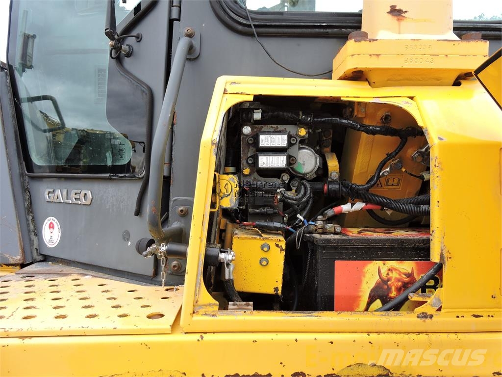 Komatsu D61PX15 + GPS Dózerek