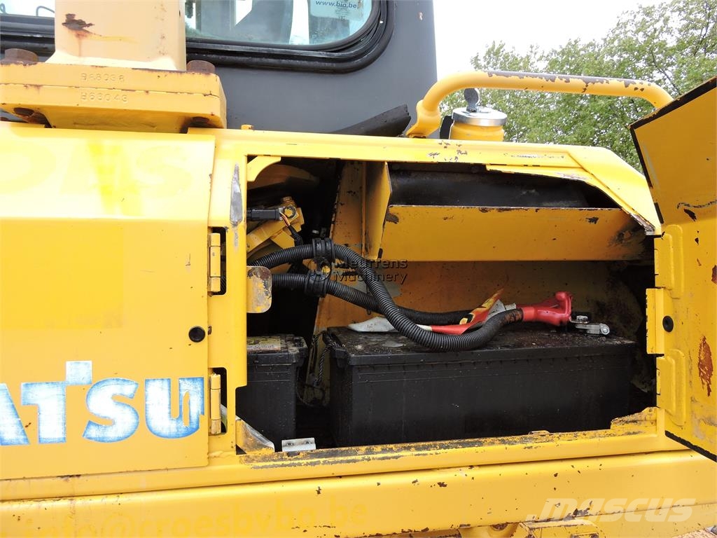 Komatsu D61PX15 + GPS Dózerek