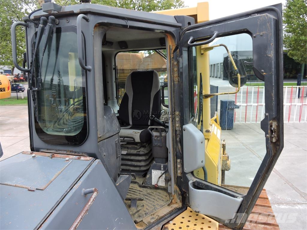 Komatsu D61PX15 + GPS Dózerek