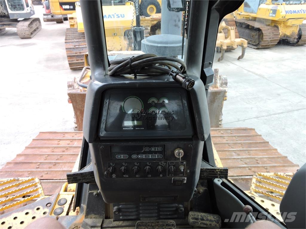 Komatsu D61PX15 + GPS Dózerek