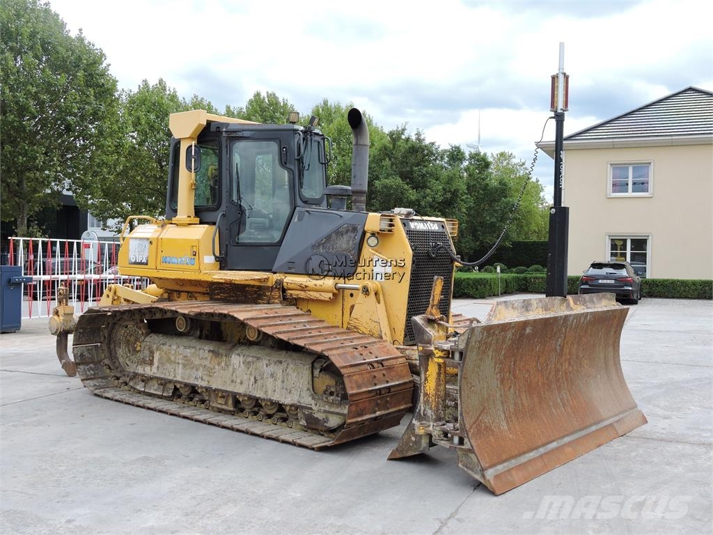 Komatsu D61PX15 + GPS Dózerek