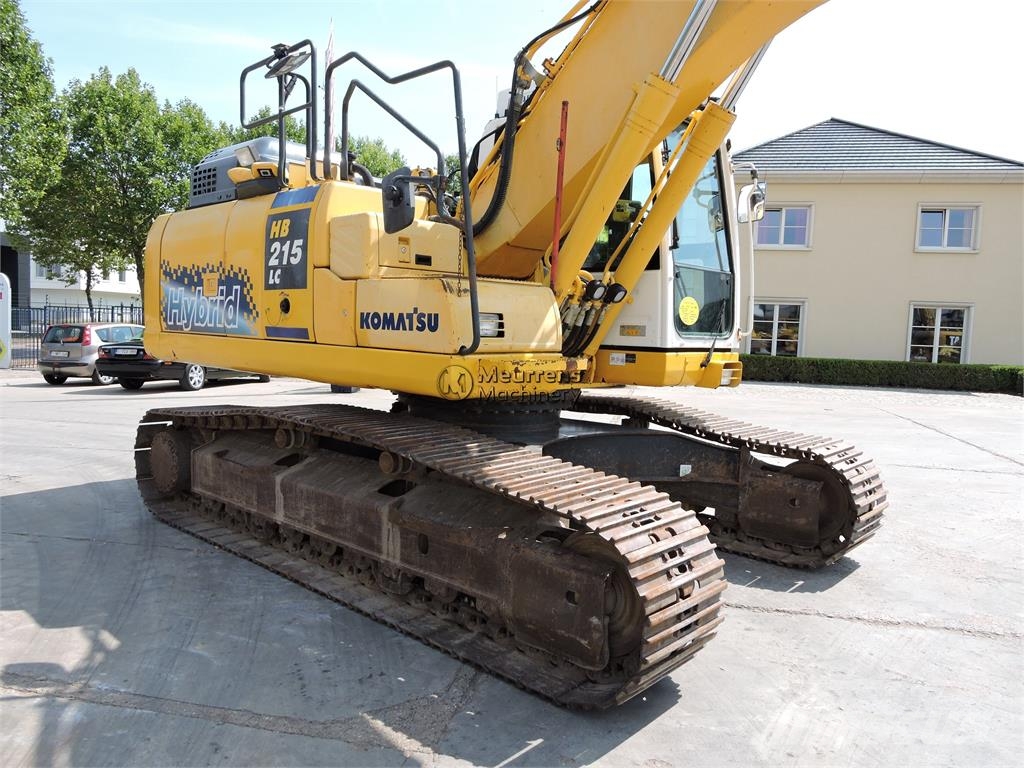 Komatsu HB 215 + GPS Kāpurķēžu ekskavatori