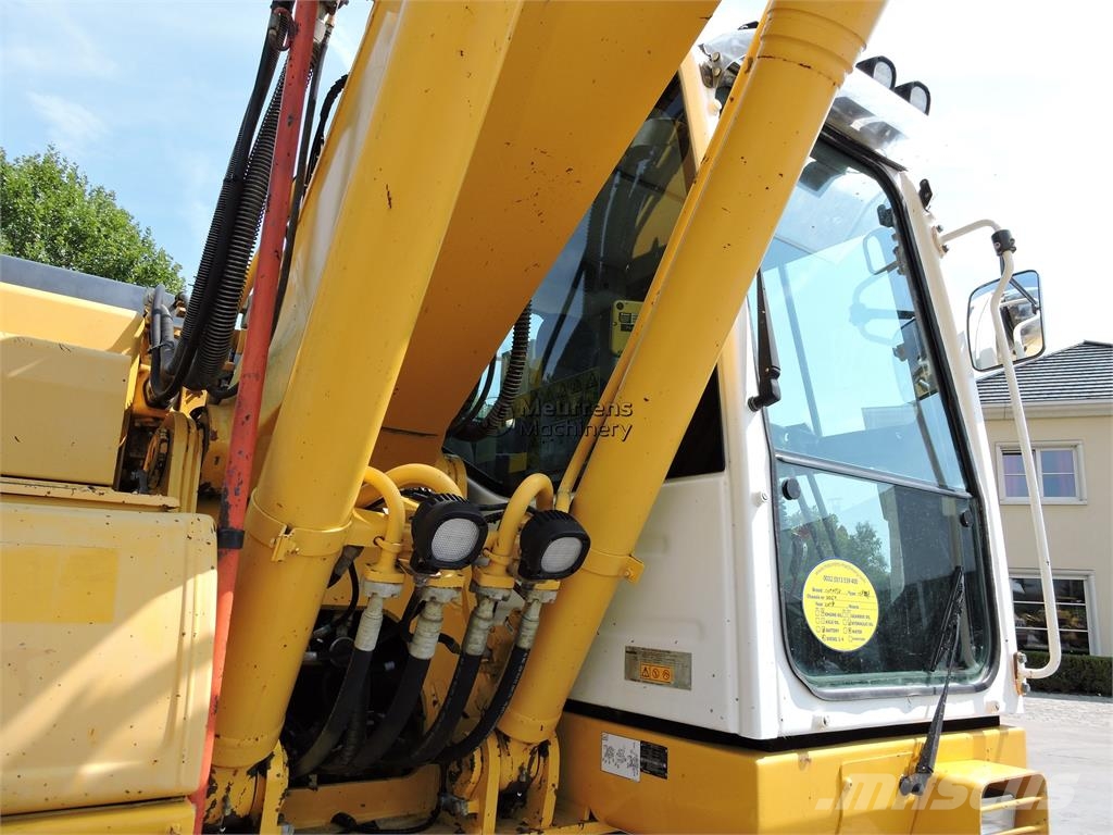 Komatsu HB 215 + GPS Kāpurķēžu ekskavatori