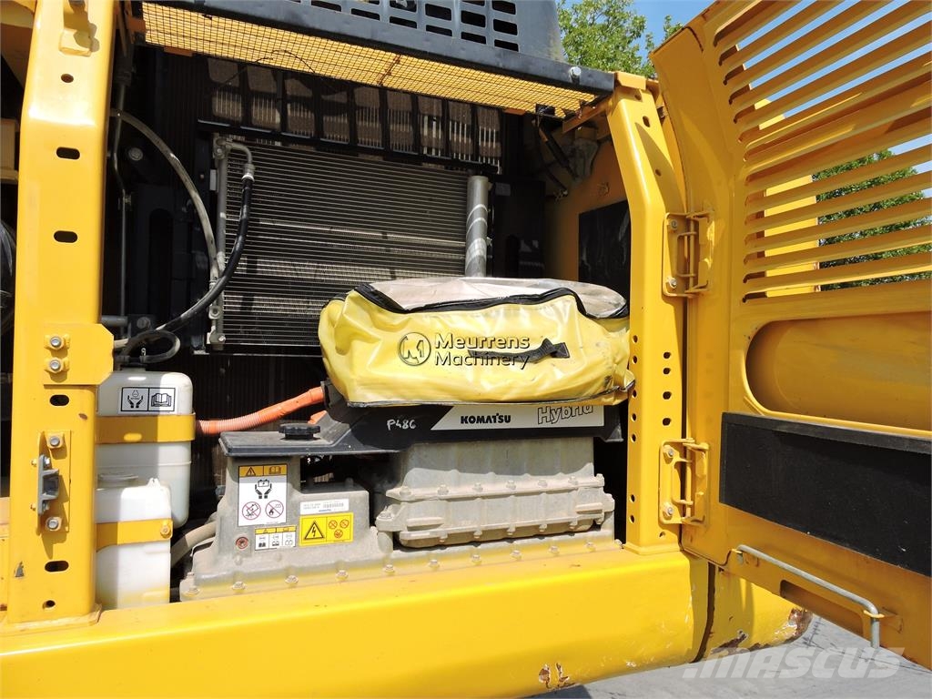 Komatsu HB 215 + GPS Kāpurķēžu ekskavatori