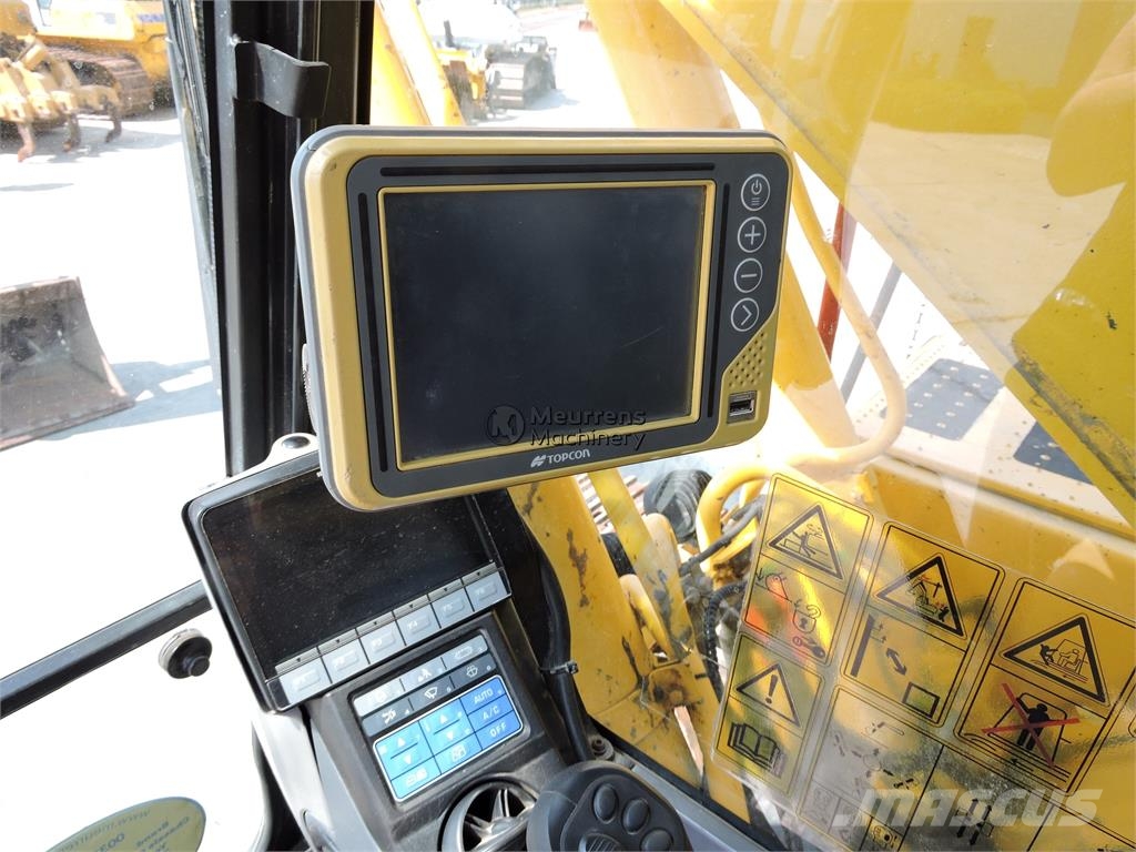 Komatsu HB 215 + GPS Kāpurķēžu ekskavatori