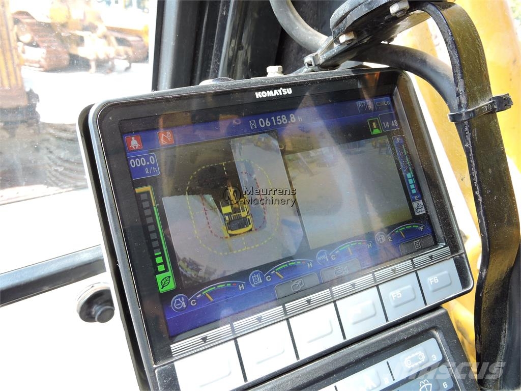 Komatsu HB 215 + GPS Kāpurķēžu ekskavatori