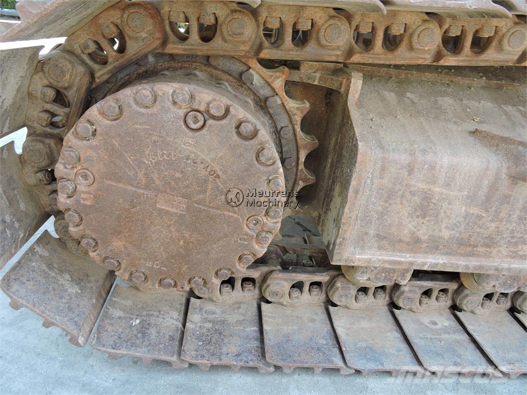 Komatsu HB 215 + GPS Kāpurķēžu ekskavatori